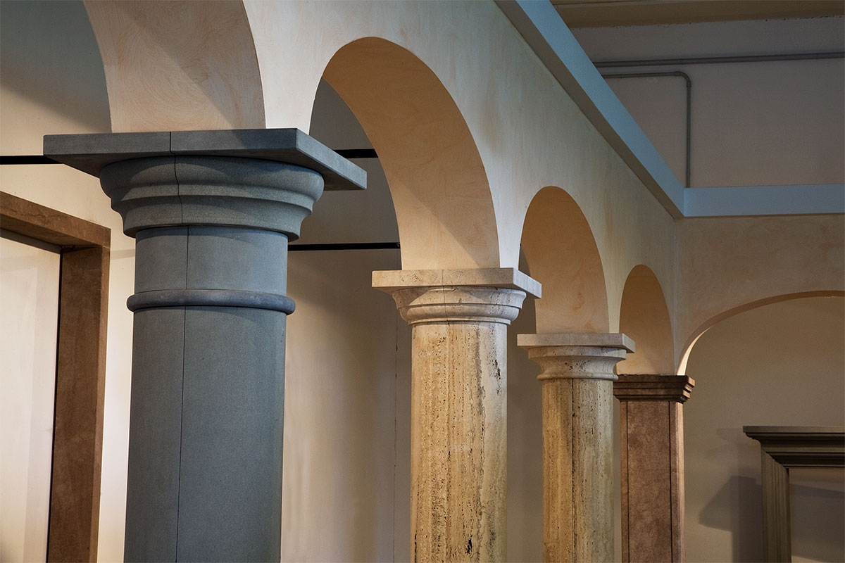 pietra serena colonne